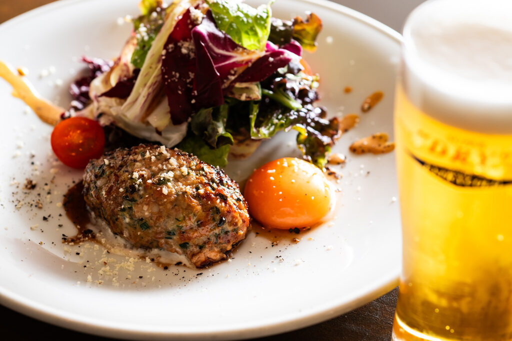 【炭火鶏や ZIMON】鶏本来のうまみを引き出した炭火き鳥に舌鼓｜新潟市中央区万代・すみびとりや ジモン