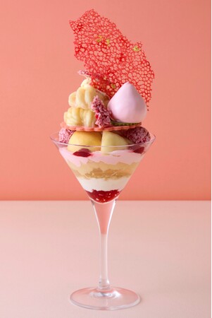 【リーガロイヤルホテル大阪】桃の魅力を重ねた、心華やぐサマーデザート「Royal Peach Parfait(ロイヤル ピーチ パフェ)」:紀伊民報AGARA|和歌山県のニュースサイト 【リーガロイヤルホテル大阪】桃の魅力を重ねた、心華やぐサマーデザート「Royal Peach Parfait(ロイヤル ピーチ パフェ)」:紀伊民報AGARA|和歌山県のニュースサイト