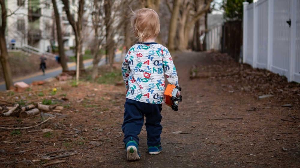 EUの子供の13.6％が2024年に物質的剥奪に直面しました - 物質的剥奪に直面した子供の最高の割合は、ギリシャ（33.6％）、ルーマニア（31.8％）、ブルガリア（30.4％）で登録されました。対照的に、クロアチア（2.7％）、スロベニア（3.8％）、スウェーデン（5.6％）で最も低い率が記録されました。