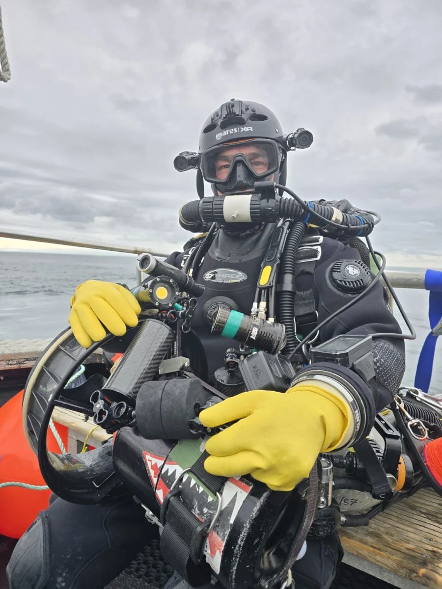 ロビンソンさんは残骸発見の様子を動画共有サイトのユーチューブで公開している/Deep Wreck Diver/YouTube