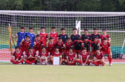 【優勝写真掲載】2025年度 東海高校総体 男子サッカー競技（三重県開催）2試合連続PK戦を制した三重高校が第72回大会優勝！ | Green Card ニュース