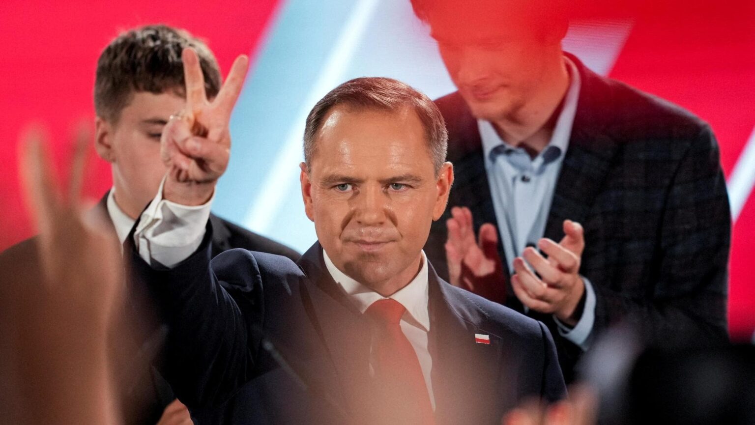 ポーランドでの大統領選挙、主権ナウロッキーは50.89％で勝ちます