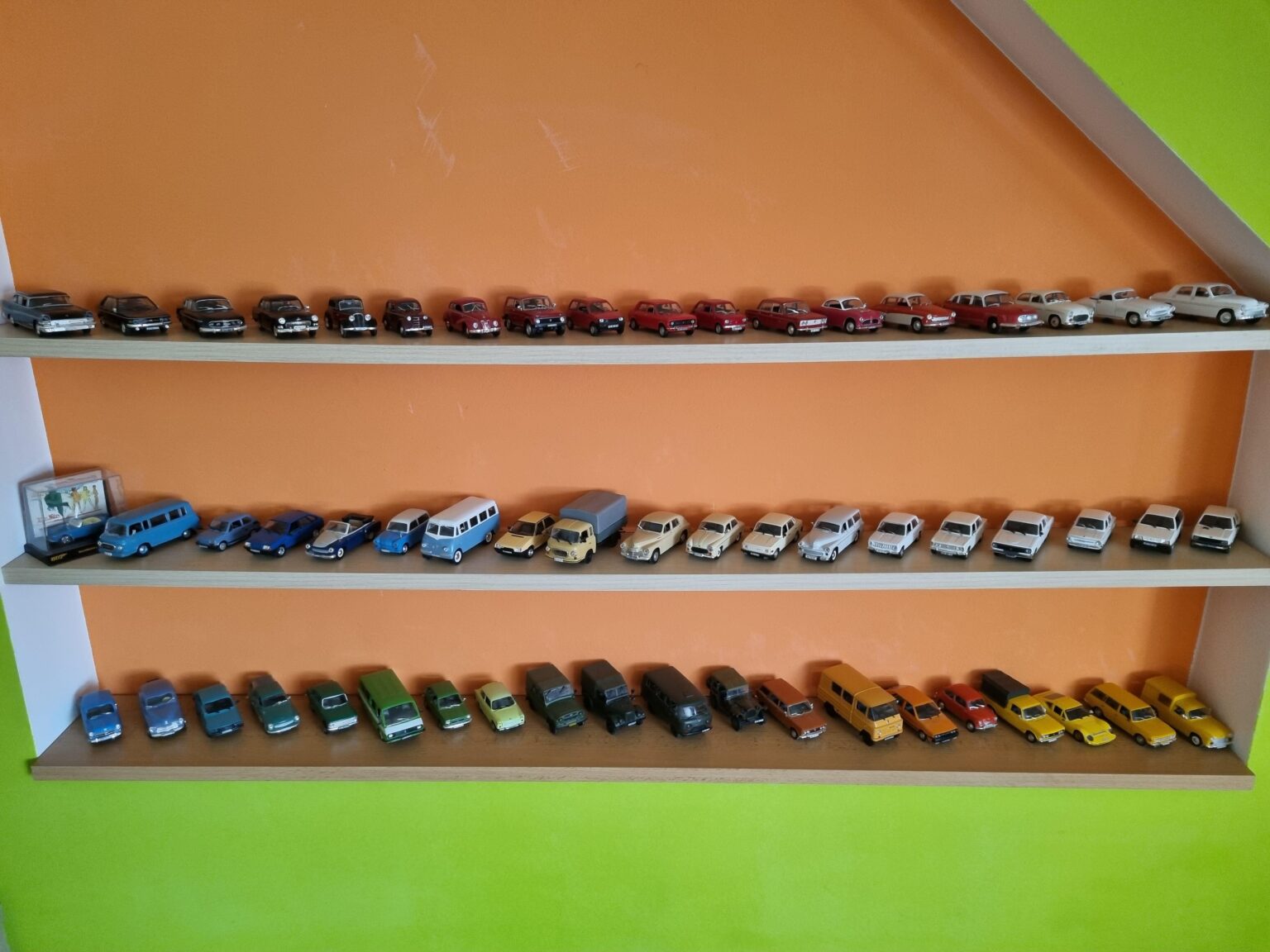 共産主義車のコレクション
