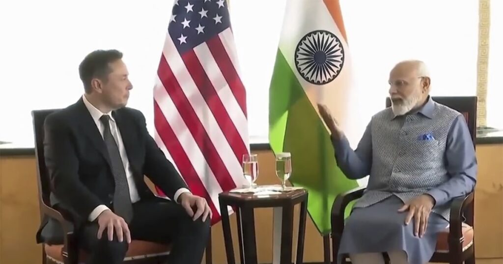 イーロン・マスク氏、インド市場で挽回狙う テスラEV・衛星通信で参入へ - 日本経済新聞