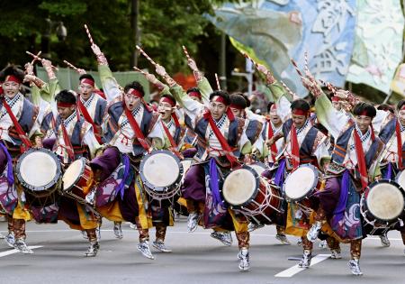 ＹＯＳＡＫＯＩ祭り大団円 札幌、２万７千人が演舞 | | 全国のニュース