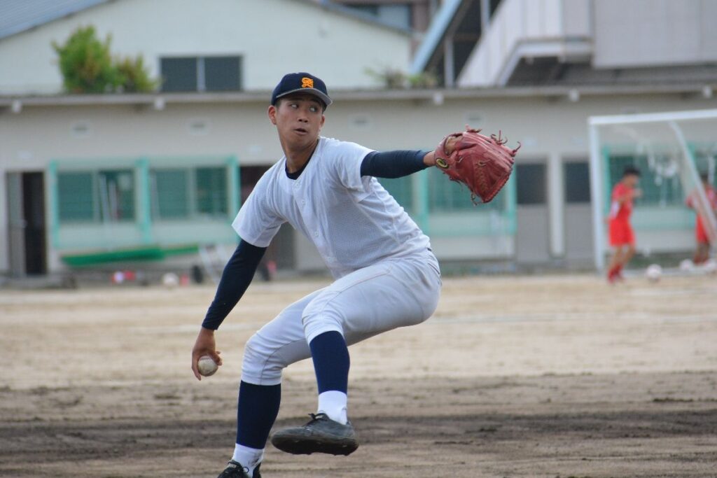 ＜高校野球佐賀大会＞佐賀商業高校 堅守から投打へリズム 一戦必勝「泥臭く戦う」 出場チーム紹介 夏輝く球児たち | スポーツ | 佐賀県のニュース - 佐賀新聞