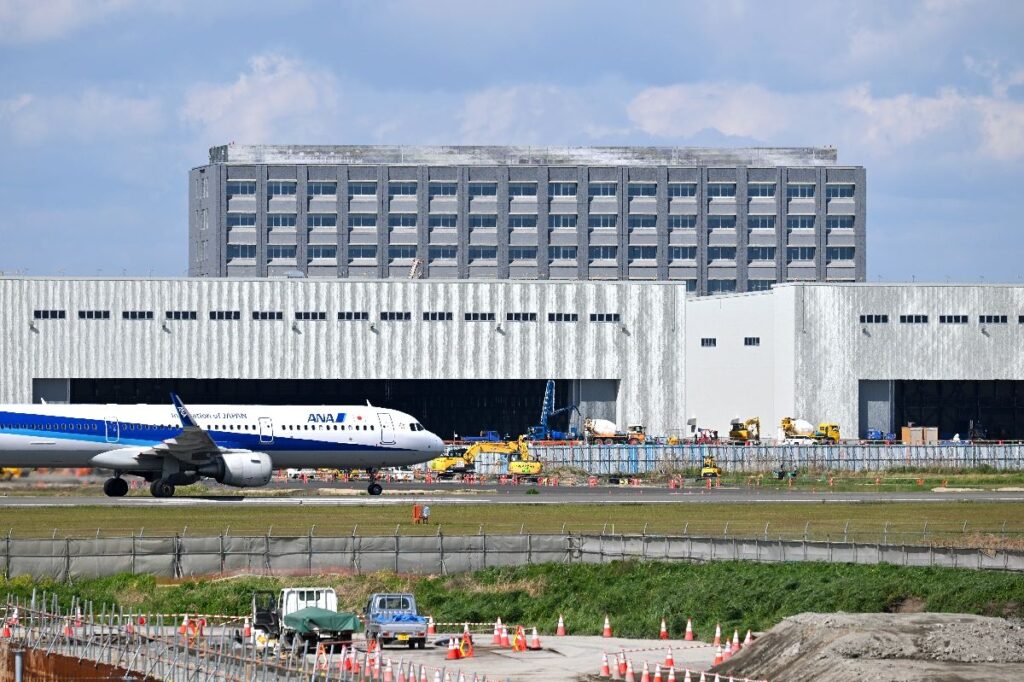 「変わる佐賀空港の姿」滑走路利用、民間機を優先 航空管制官と空港監視レーダー配置 そこが知りたい・オスプレイ配備直前④ | 行政・社会 | 佐賀県のニュース 「変わる佐賀空港の姿」滑走路利用、民間機を優先 航空管制官と空港監視レーダー配置 そこが知りたい・オスプレイ配備直前④ | 行政・社会 | 佐賀県のニュース