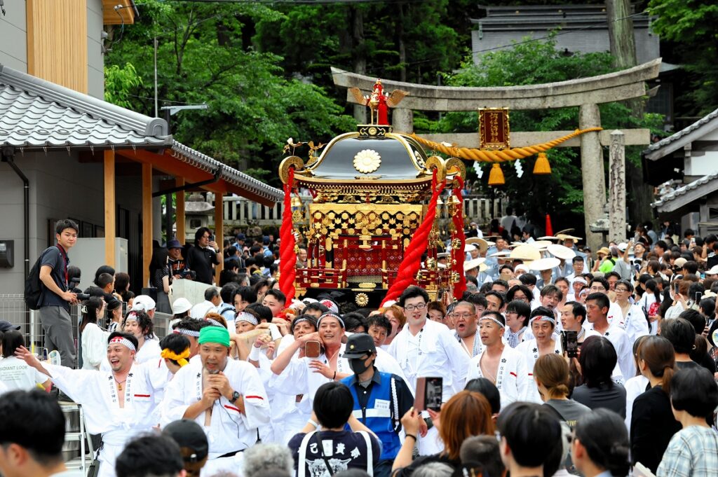祭り一色に染まる7日間…6年に1度「高浜七年祭」が開幕 福井県、神輿や芸能が観衆を魅了 | 催し・文化,社会 | 福井のニュース - 福井新聞社