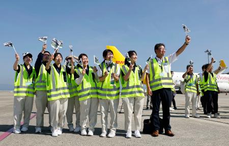 パンダ４頭、中国に向け出発 四川省成都の繁殖施設へ | | 全国のニュース