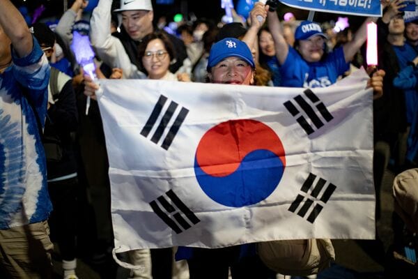 李在明氏の勝利に沸く韓国（写真：REX/アフロ）
