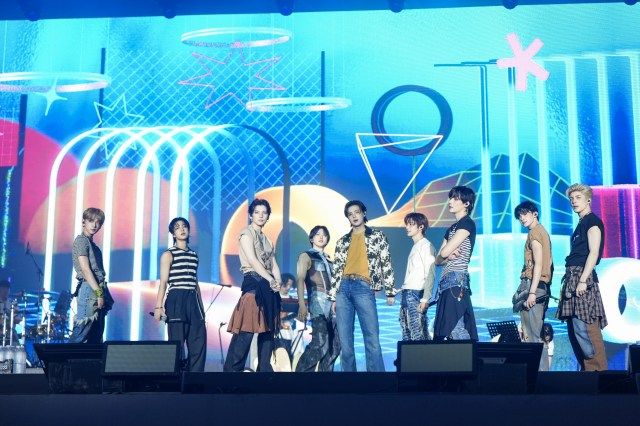 &TEAM、韓国音楽フェス『Weverse Con Festival』でヘッドライナー　野外会場でトリ飾る | | ORICON NEWS