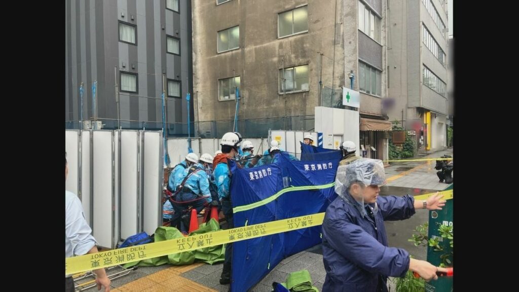 男性作業員（22）が地上から約3m下に転落…顔から胸に鉄筋刺さり搬送先の病院で死亡 東京・台東区の新築ビル工事現場 警視庁