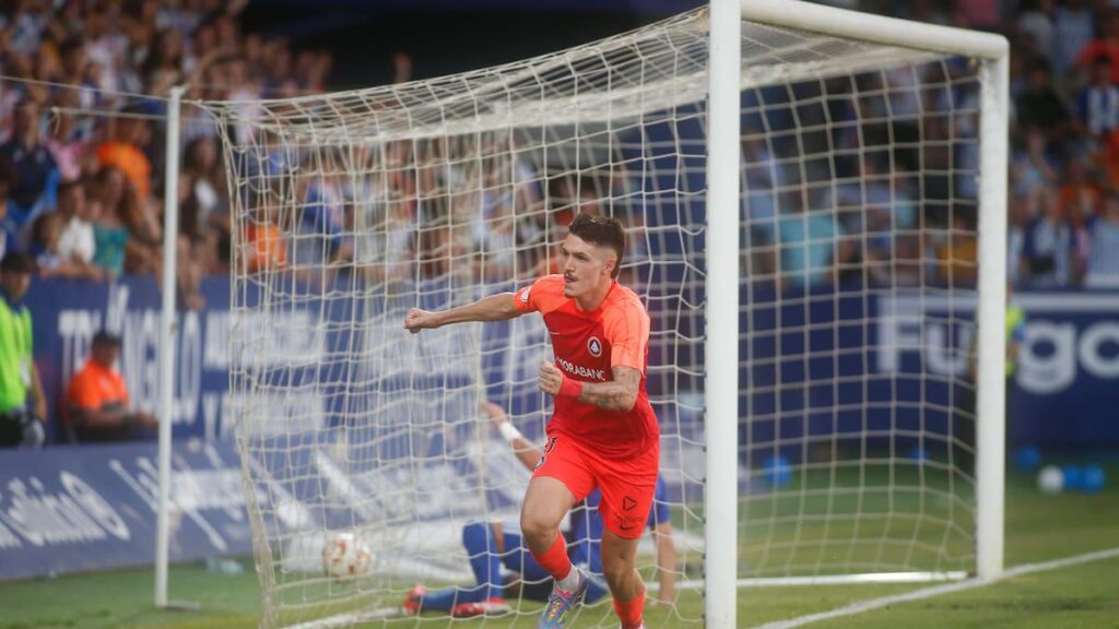 FC Andorraは2番目に戻ります
