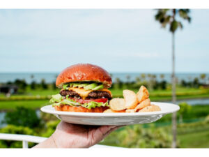 【宮崎県宮崎市】AOSHIMA PICNIC CLUB内ベーカリーが刷新！CRITTERS BURGER監修バーガーが新登場 - STRAIGHT PRESS[ストレートプレス]