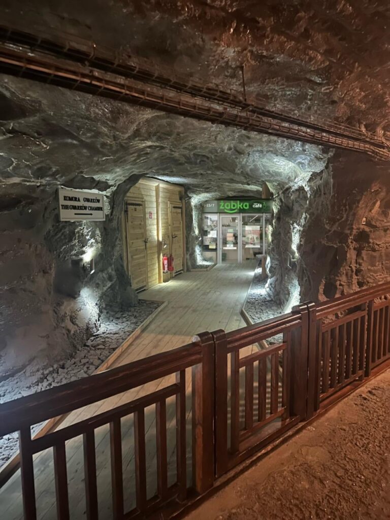 彼らは本当にどこにでもchabkaを置きます -  wieliczka