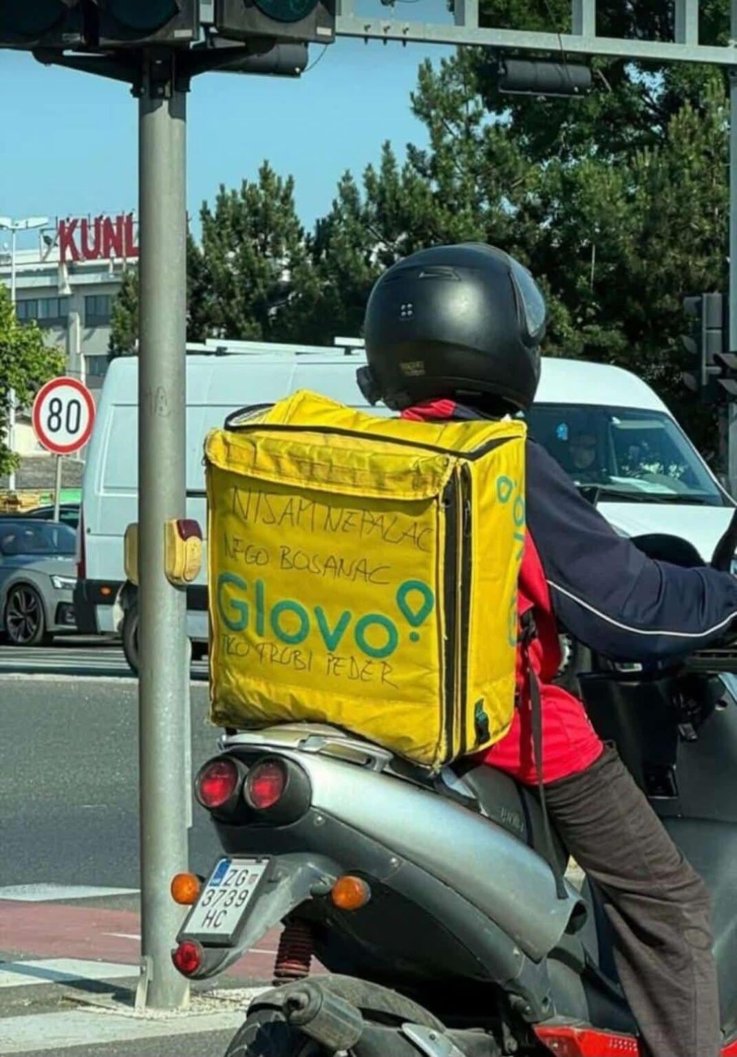 ザグレブの路上で