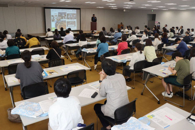 通信制高 進路選び参考に　岡山で中高生ら対象に合同相談会