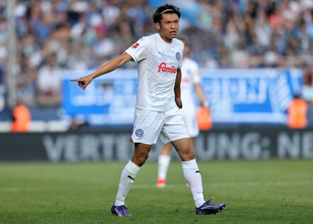 「激しい入札合戦が始まる」ドイツで11発の25歳日本人、独・英で大争奪戦か！ 現地紙は“クラブ史上最高額”移籍を予測「FWを探すほぼ全チームのリストに名を連ねている」