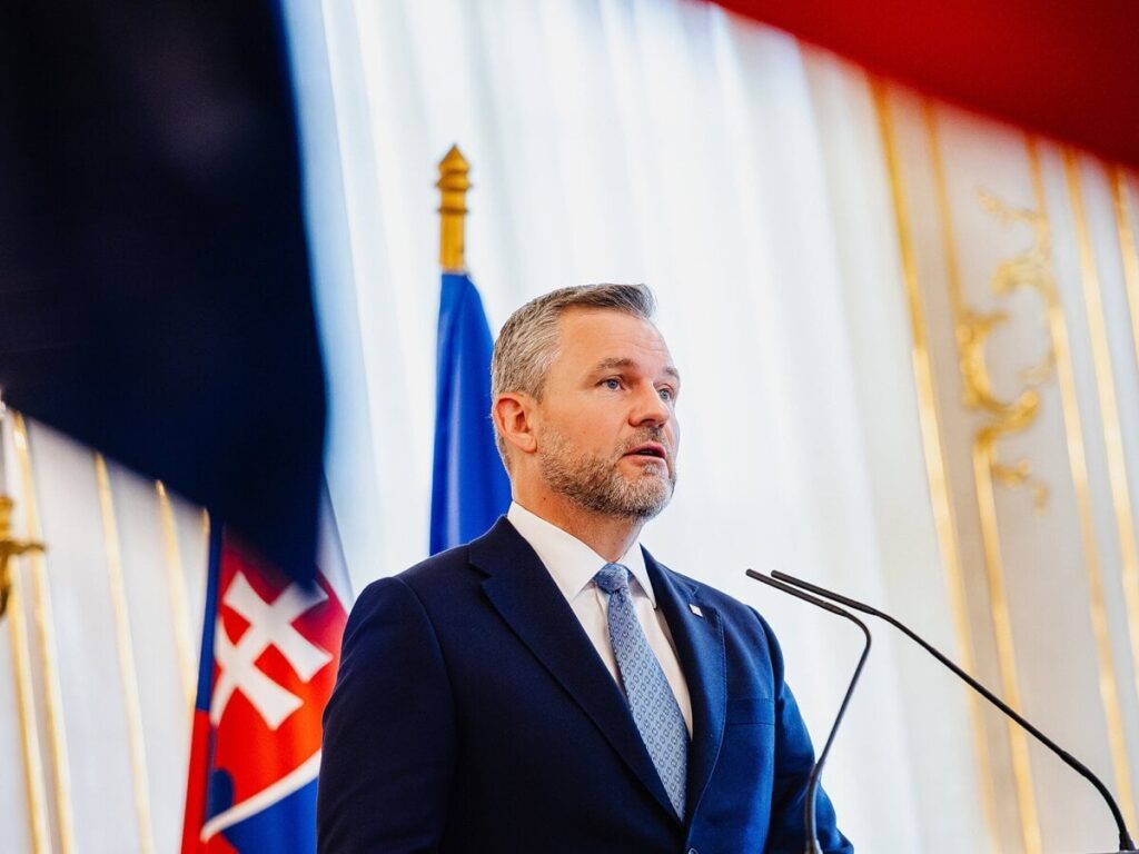 大統領は、ロシアに対する制裁に関する国民投票を発表しません。
