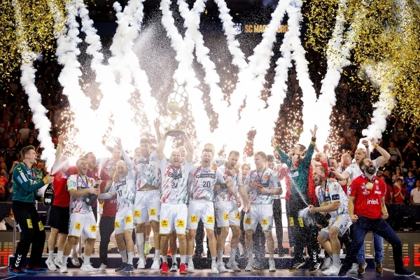 写真2024/25 EHF男子ハンドボールチャンピオンズリーグファイナル4で優勝したマグデブルク、写真出典=欧州ハンドボール連盟