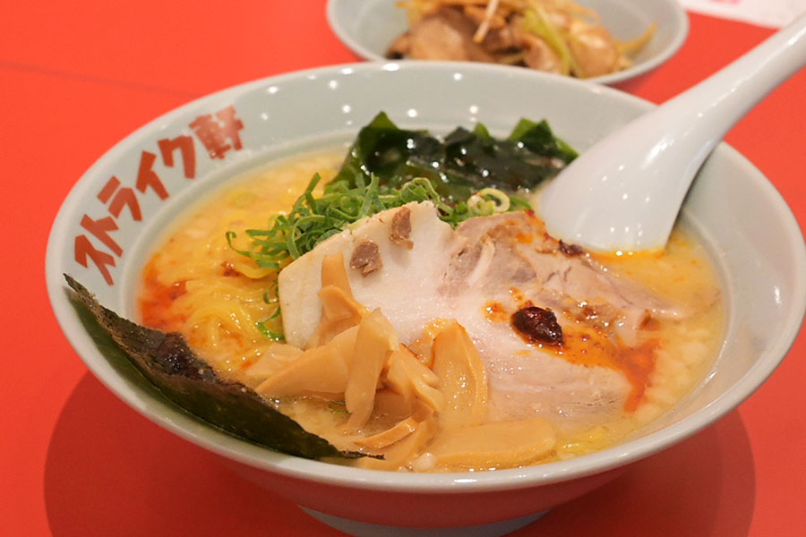 「ストライク軒」が大阪・中之島に、味噌ラーメンなど新味が登場 | Lmaga.jp 「ストライク軒」が大阪・中之島に、味噌ラーメンなど新味が登場 | Lmaga.jp