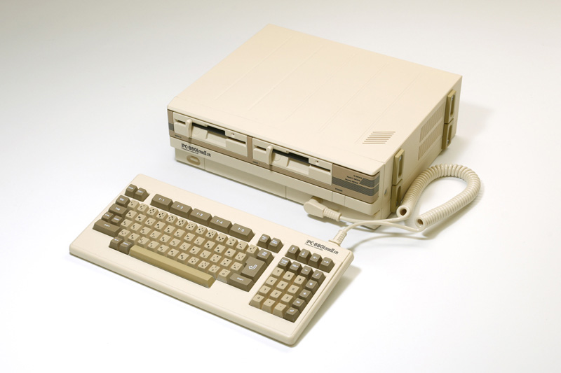 「PasocomMini PC-8801mkIISR」の発売時期が再延期、秋頃の発売に - AKIBA PC Hotline!