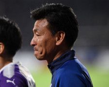 「社会人としての自覚と責任を著しく欠いた行動」“不適切行為”で契約解除。J３クラブ指揮官が謝罪「指摘を受けてきた課題でありながら改善が十分でなかった」