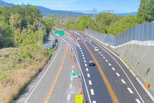 渋滞多い「湖西道路」 改良に向けて通行止めへ 今秋完成目指し4車線化工事が進む