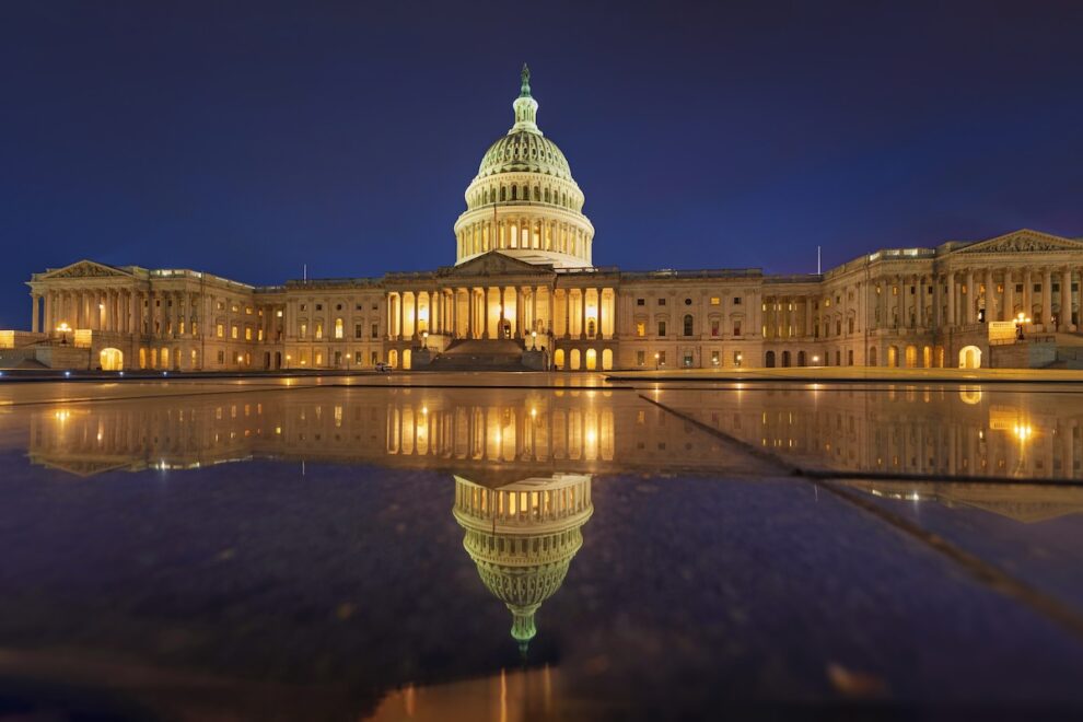 アメリカのドル覇権はステーブルコインが左右する──世界はアメリカの決断を待たない