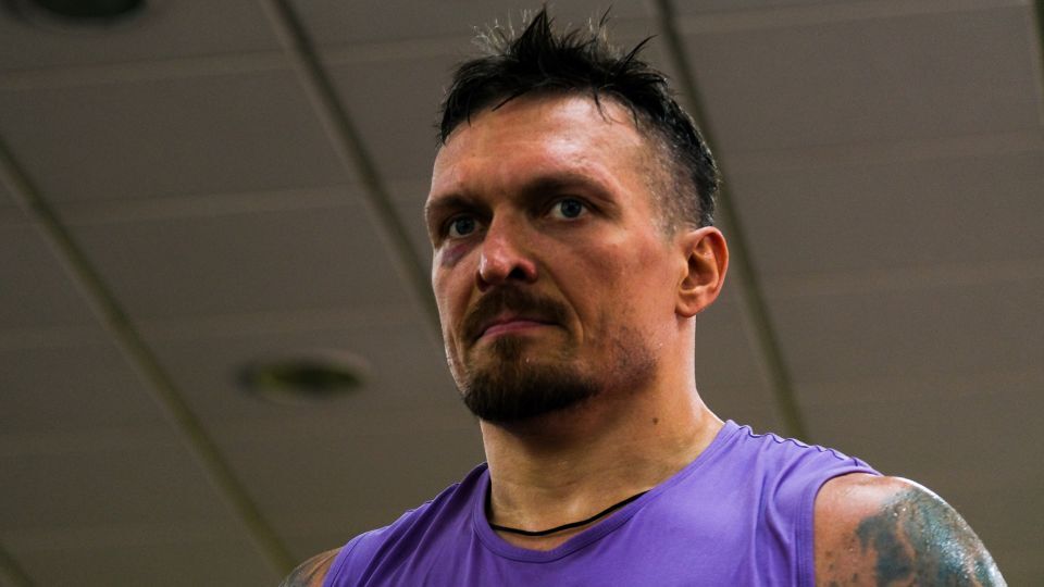 ボクシング世界王者、トランプ氏をウクライナに招待　「目を開けて人々を助けて」 - CNN.co.jp