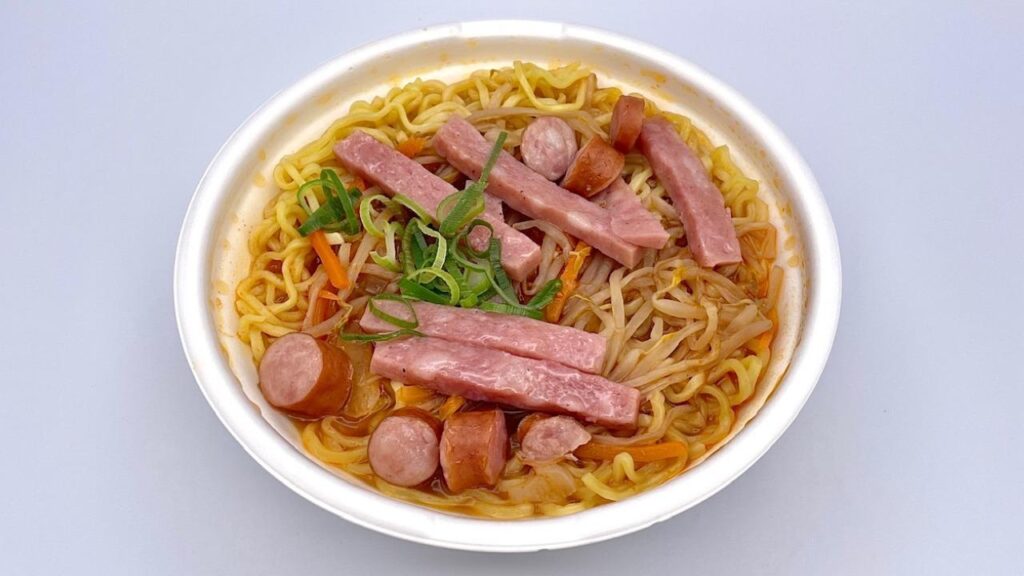 【ウインナー入り！680円！】セブン-イレブン「韓国ラーメン」を実食（進撃のグルメ） - エキスパート - Yahoo!ニュース