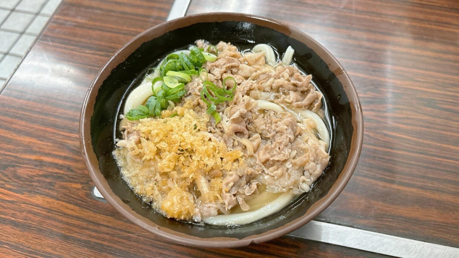 【高松市】昔ながらのセルフ店でほっこり癒されるひととき♪しなやかでのどごしの良いうどん（鈴木広子） - エキスパート - Yahoo!ニュース