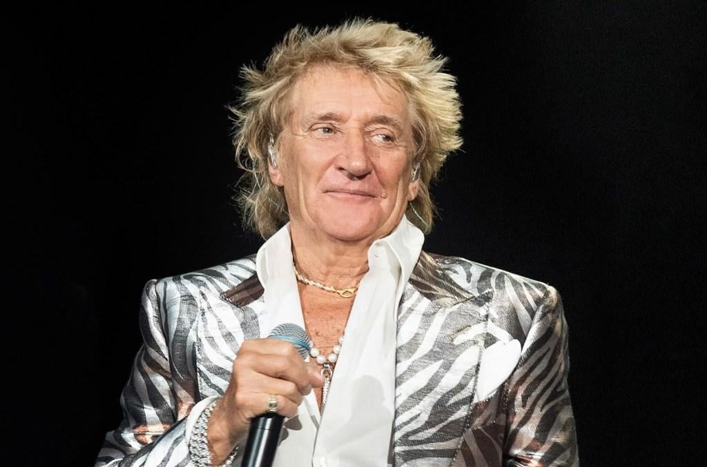 ロッド・スチュワートは、彼はもう隣人のドナルド・トランプと友達ではないと言います：「彼は別の男になった」