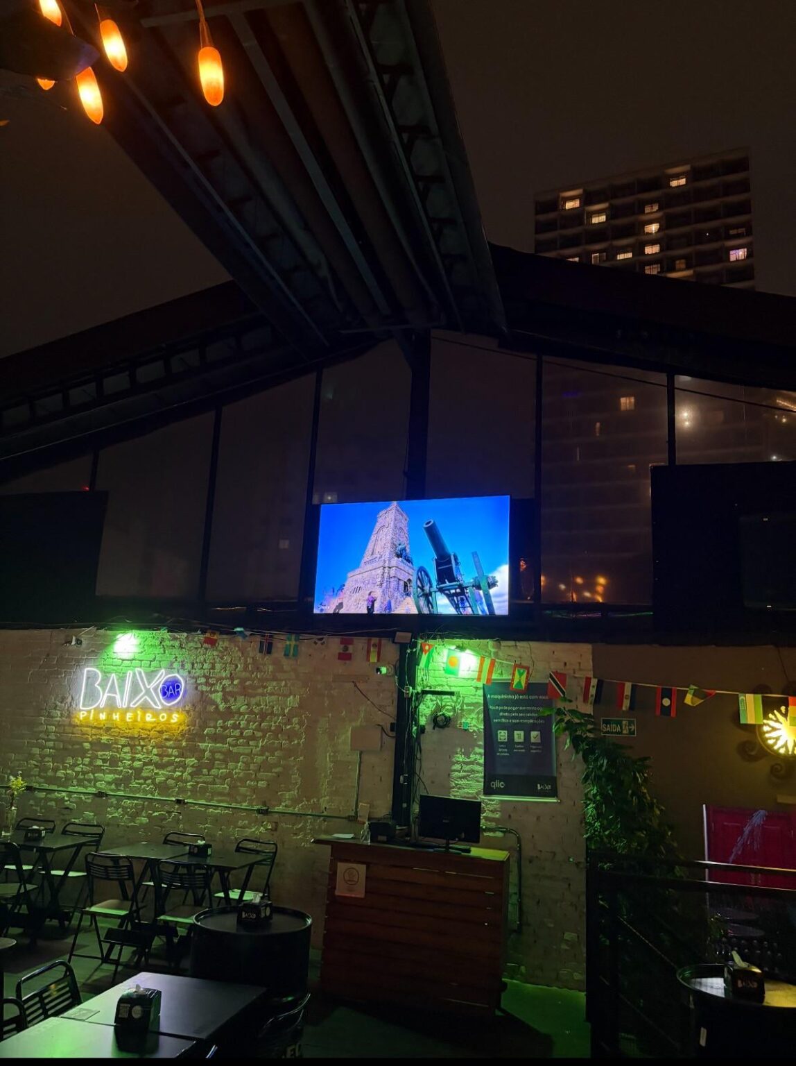 ブラジルのテレビでShipka Monumentに報告します