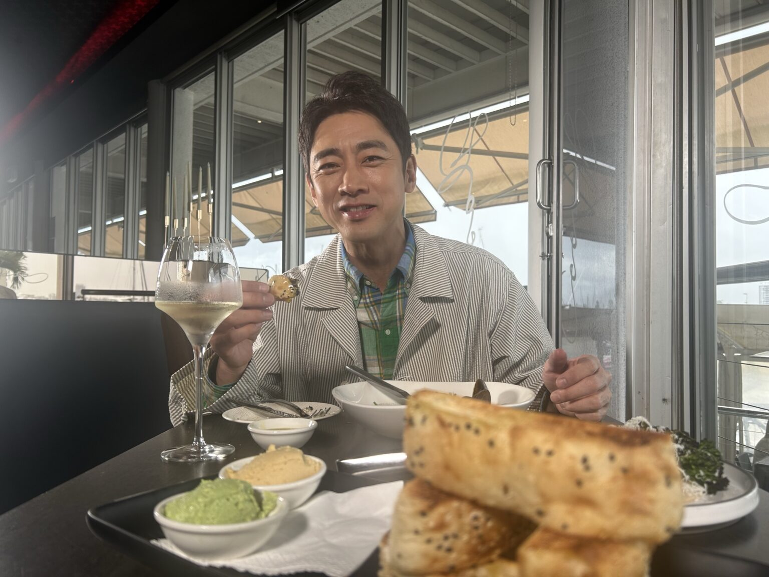 小泉孝太郎がオーストラリアで野生動物とクラフトビールを楽しむ！ 「NEXT TRIP ～小泉孝太郎の休日旅 in 豪州ゴールドコースト　前編～」 6月19日(木)夕方6時30分からBS12で放送！