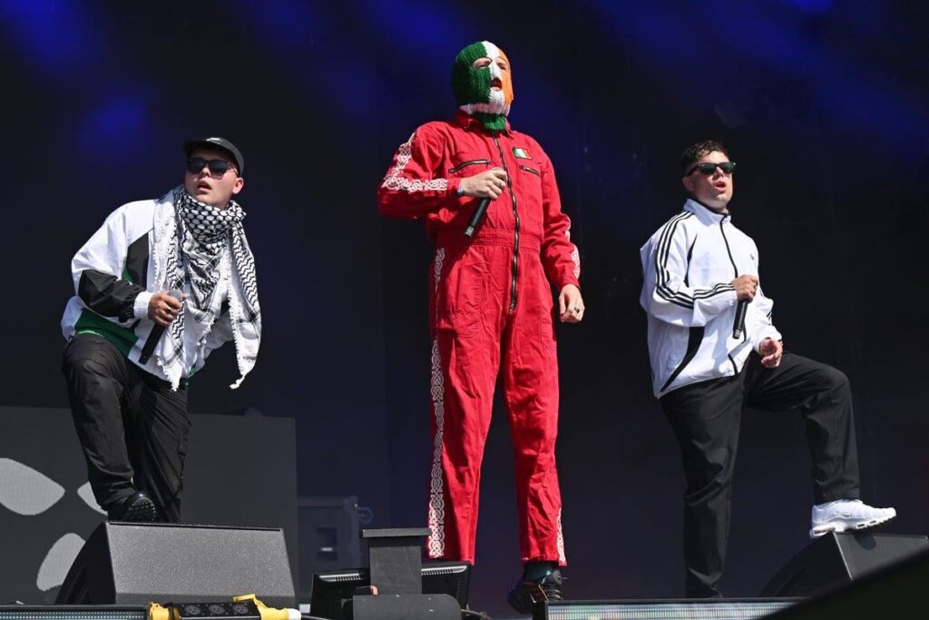 Glastonbury 2025 Live：KneecapとBob Vylanの調査を調査する警察
