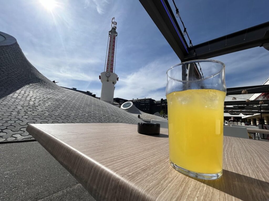 フィンランドへの最近の旅行からの私のお気に入りの写真のいくつか。私はこれらの写真で私が最も愛したものを撮影したと思います。