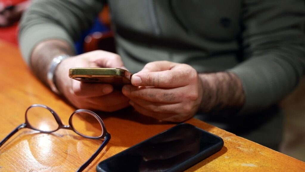 whatsapp、メッセージをスパイすることは犯罪です：キャステーションのために、あなたは最大10年のリスクがあります