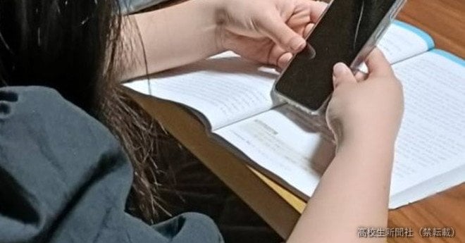 私は最近、友達の間に「ランク」をつけている子がいるように感じます。ビジュアルがかわいい子、教室で目立つ子……いわゆる「一軍の子」と仲良くしたがる子を見ると、モヤモヤするんです。（高校生記者・ナナ＝3年）