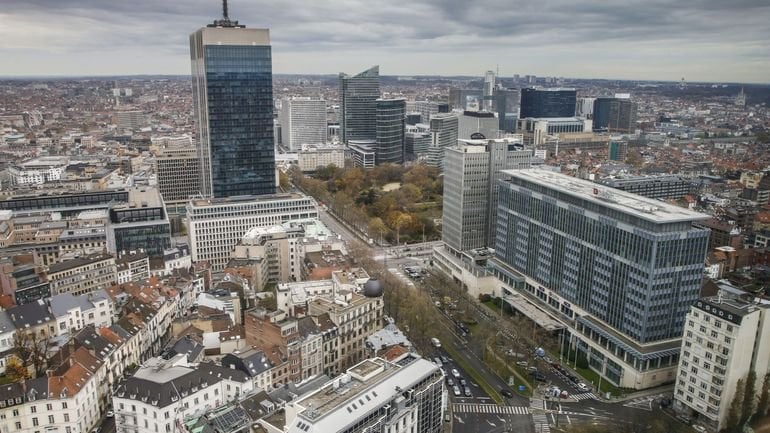 政府も計画もありません：ブリュッセルは信用格下げのための装具