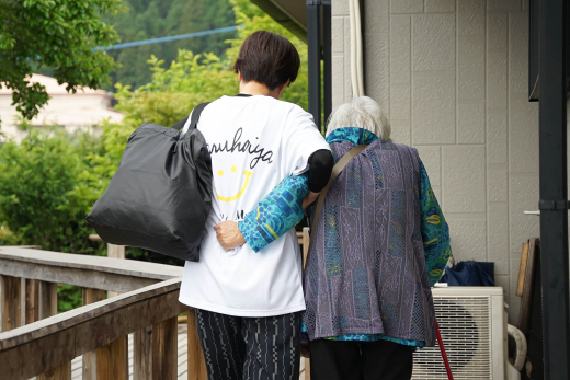 【鹿児島県姶良市】「強みを活かせるデイサービス」から広がる「介護の面白さ」 ／ ナルホイヤ在宅生活研究所 森山景士郎さん