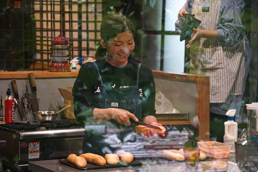 【鹿児島・甑島】誰かが帰ってこれる場所に。それが甑島で生きる私だからできること。／ 東シナ海の小さな島ブランド社 山下麻由さん