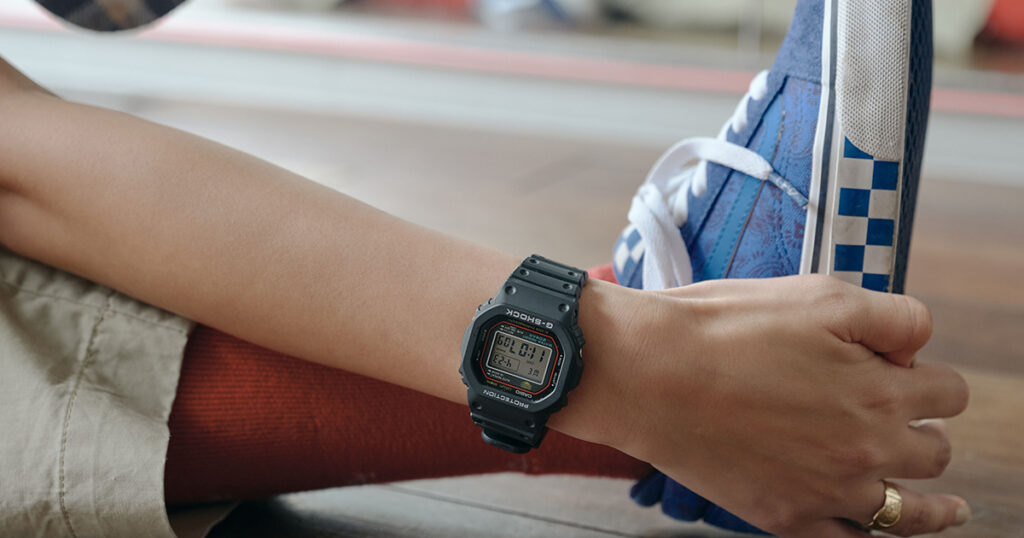 G-SHOCKの初号機復刻モデル『DW-5000R』と探る、表現者たちの”大切な時間” | Mastered