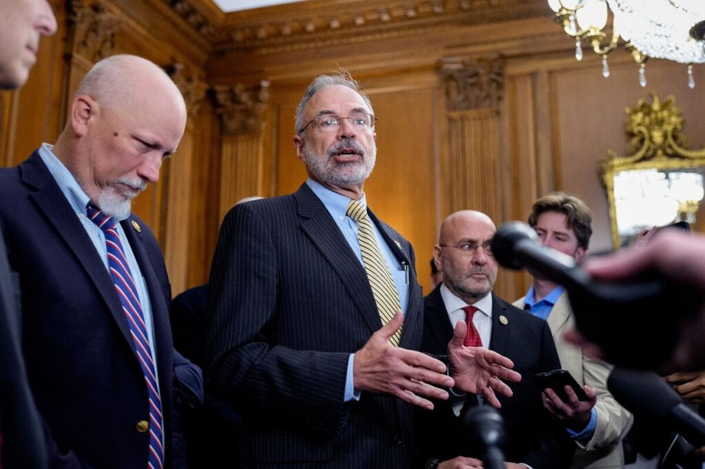 米下院共和党の保守強硬派、最終採決のずれ込み警告－税制法案 - Bloomberg