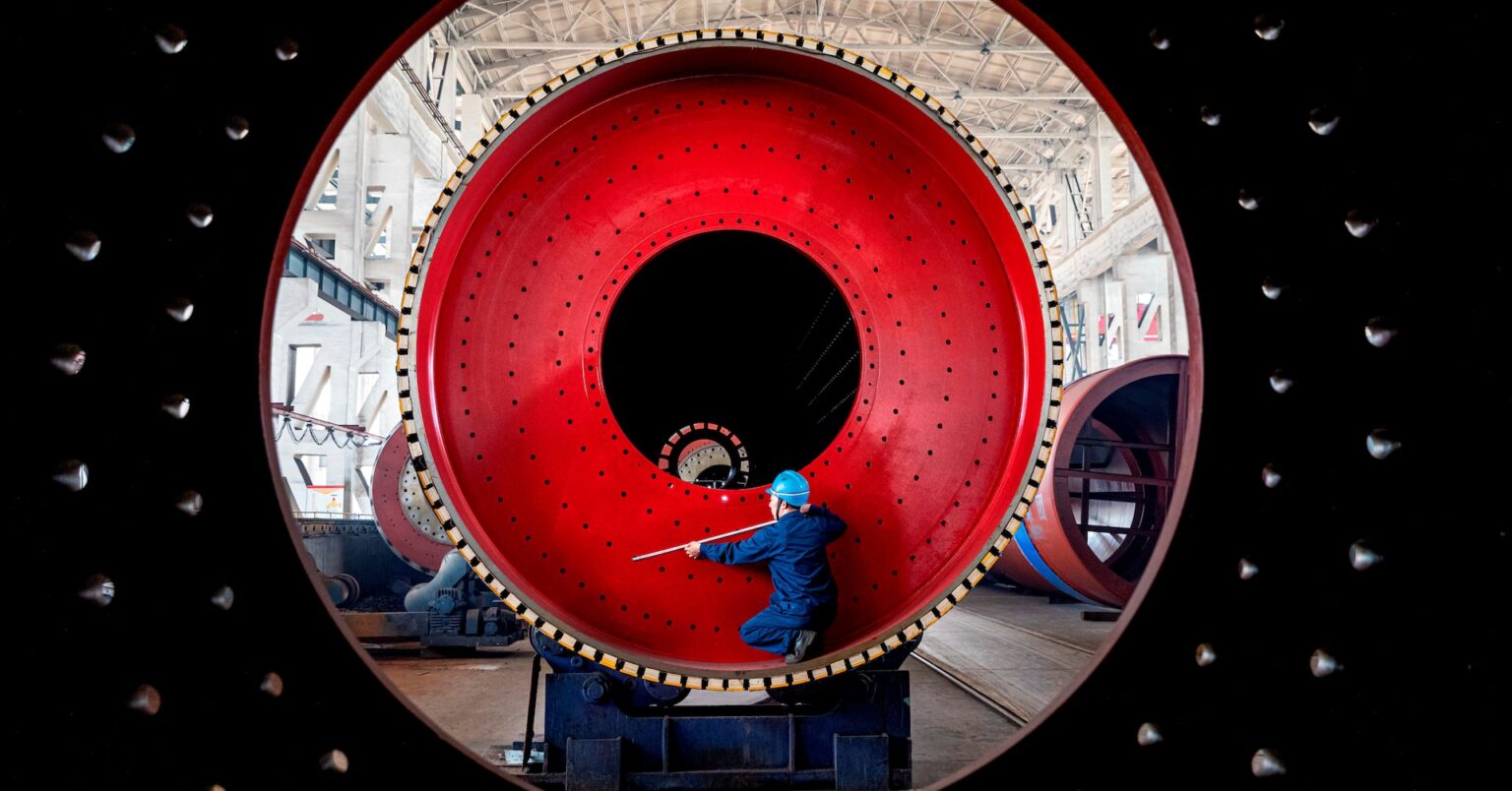 財新・中国製造業ＰＭＩ、6月は50回復　新規受注増加で生産拡大 | ロイター