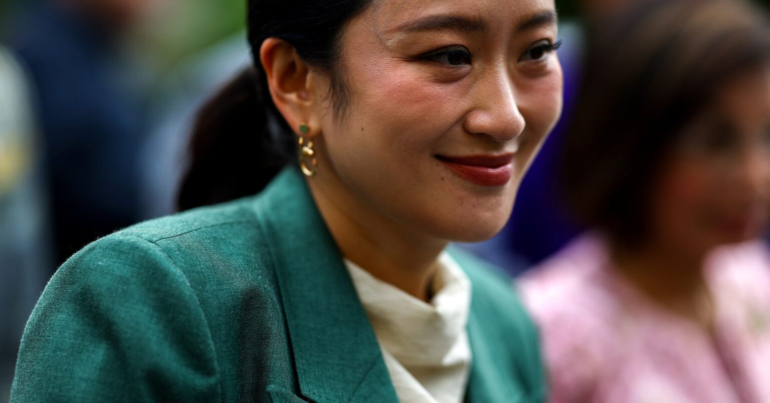 タイ憲法裁、首相の職務停止　軍批判巡る失職請求審理へ | ロイター