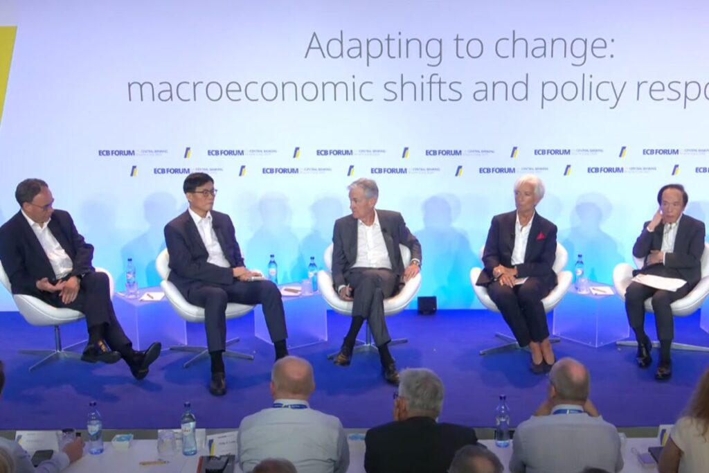 パウエルＦＲＢ議長、この夏にかけ関税は目に見えて物価に影響へ - Bloomberg