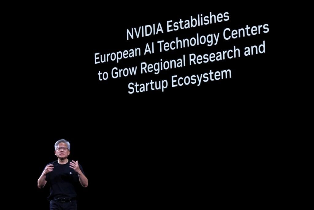 NVIDIA、欧州の「AI主権」全面支援　独仏英で拠点強化、Perplexityと提携 産業用AIクラウドや検索知能で新展開、域内企業のデジタル化を加速(1/2) | JBpress (ジェイビープレス)