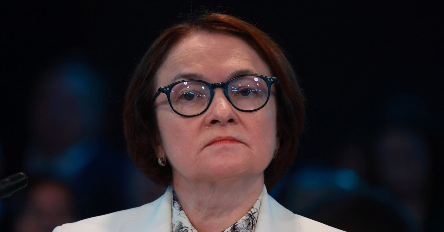 ロシア経済先行きに警戒感　ＡＩ活用が今後課題に＝中銀総裁 | ロイター