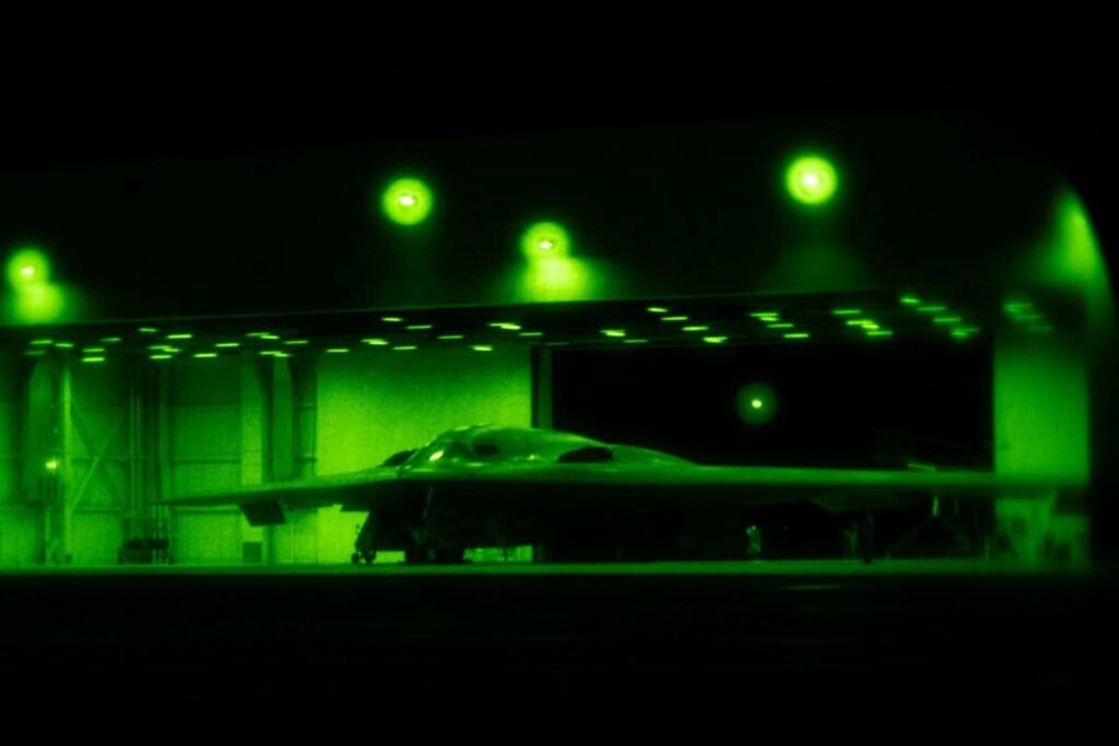 アメリカ主導のイラン空爆は「次世代戦」の予行演習だった？ロシア・中国・北朝鮮の“反米三国連合”に与えた衝撃(1/5) | JBpress (ジェイビープレス)